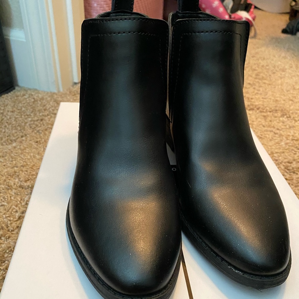 Dolce Vita ankle boots